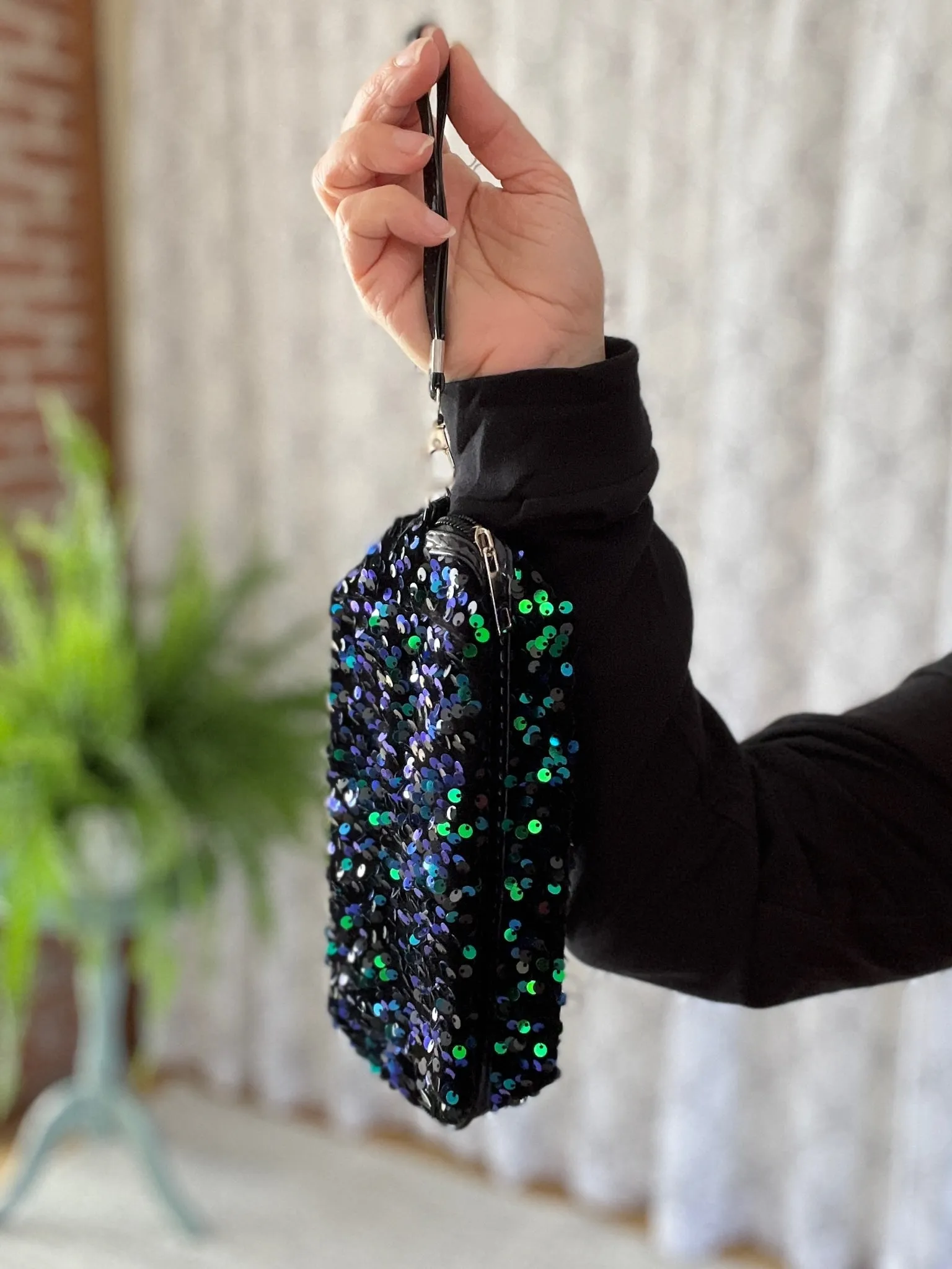 Bring on the Day Sequins Bag in Black
