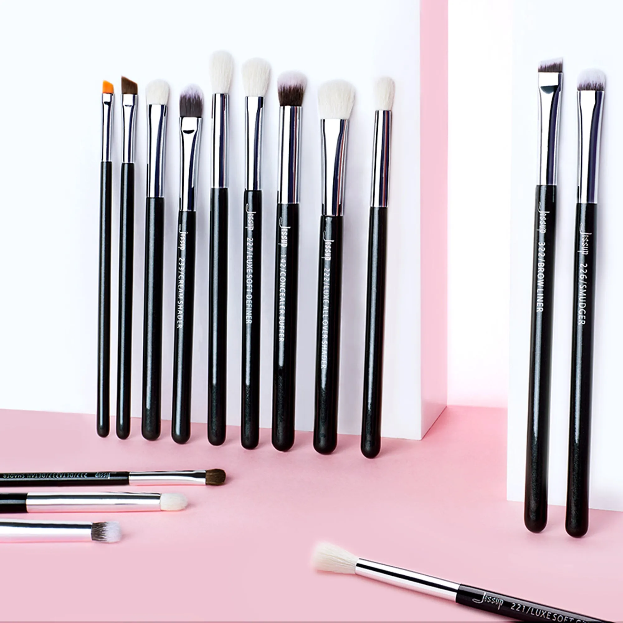 Individual Eyeshadow Brushes 15Pcs T177