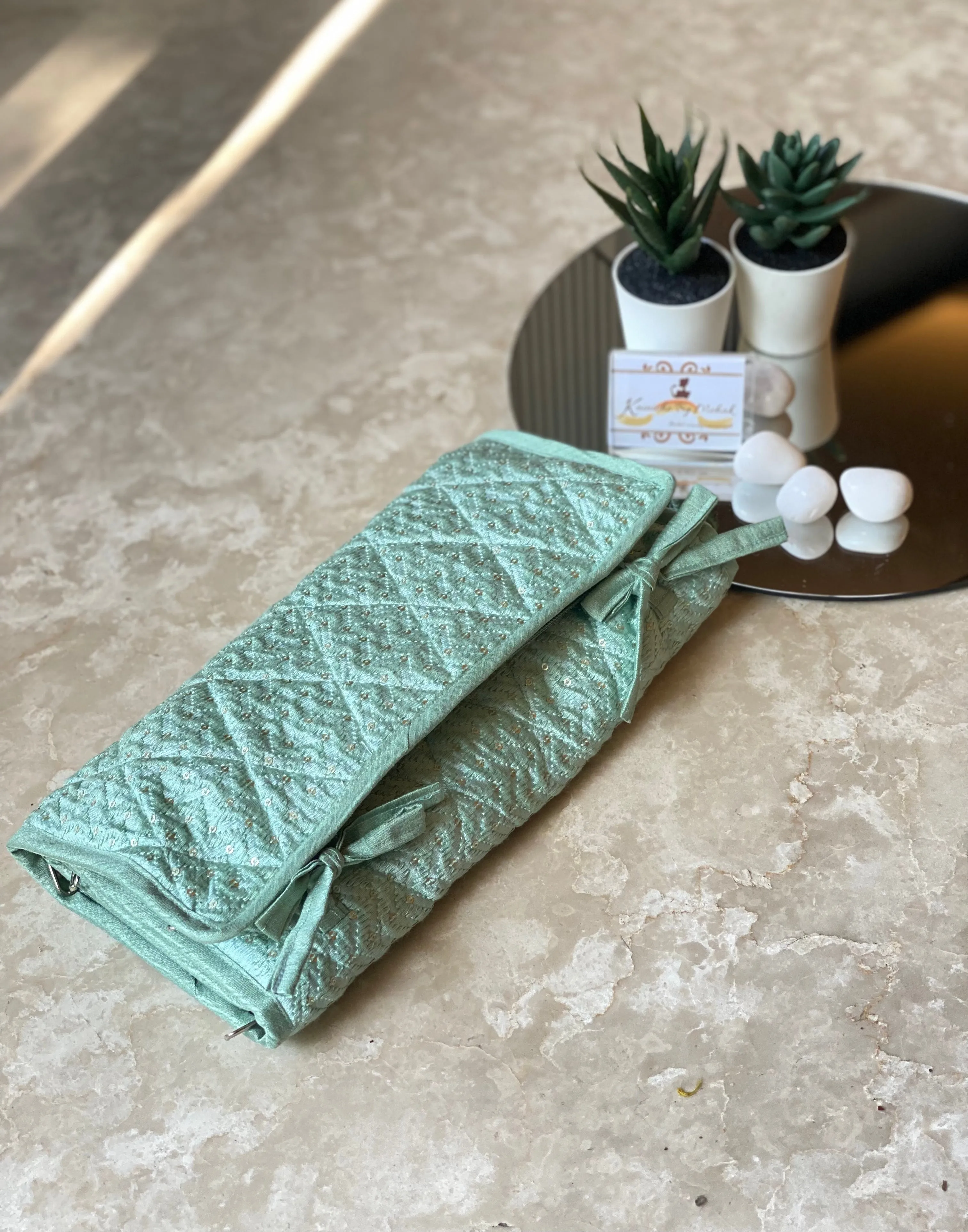 Oliver Slim Pouch