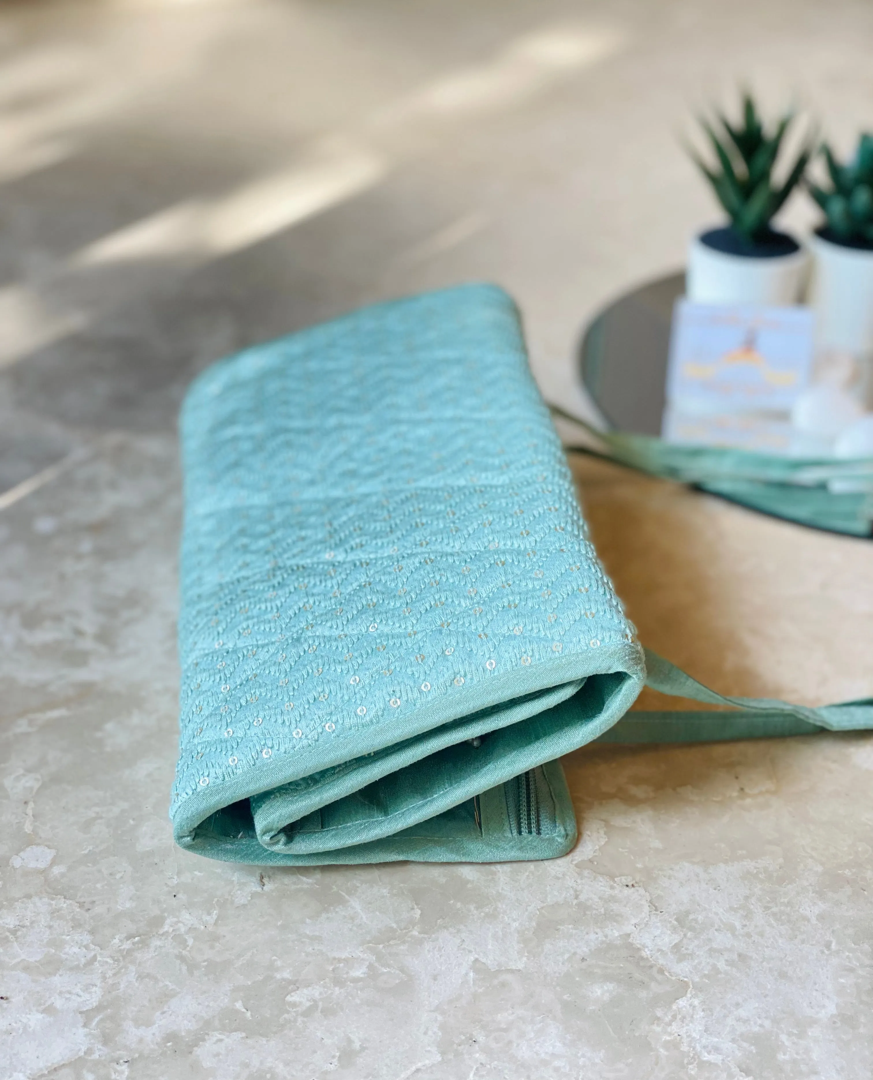 Oliver Slim Pouch