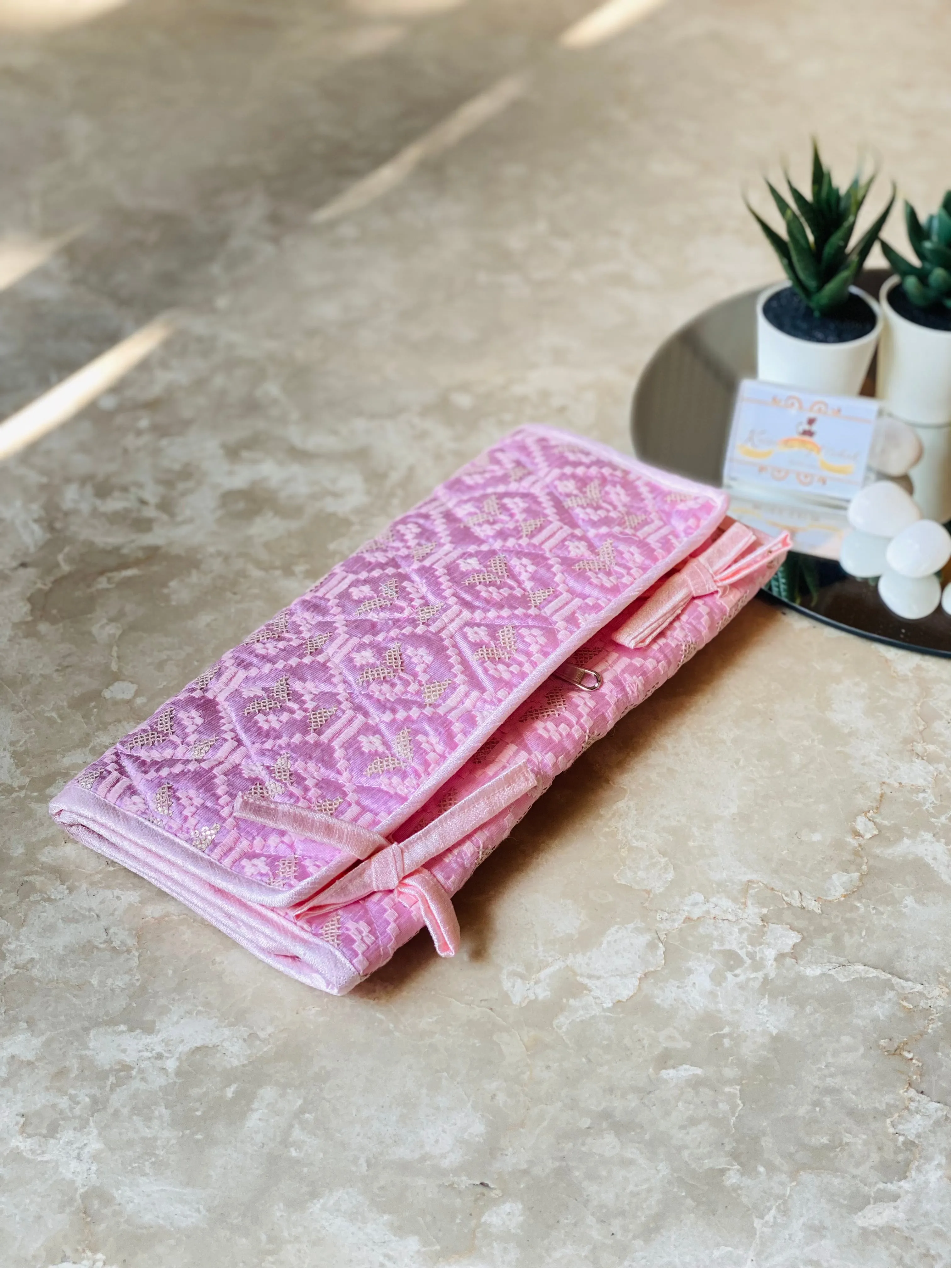 Oliver Slim Pouch