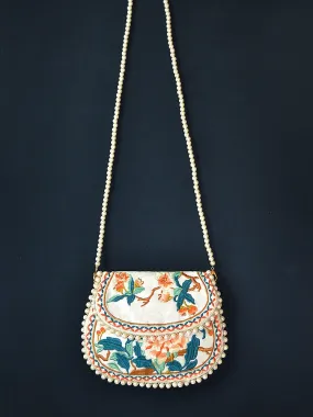 Zhongxia 仲夏 Midsummer Embroidered Purse
